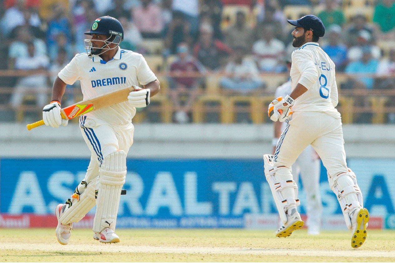 ‘Felling bad for Sarfaraz Khan’: Ravindra Jadeja apologises after his error causes run-out, ends debutant's innings