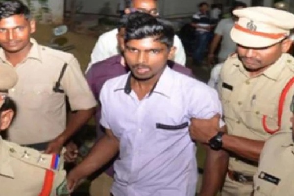 Kodikathi Sreenu attends court for the first time after getting bail