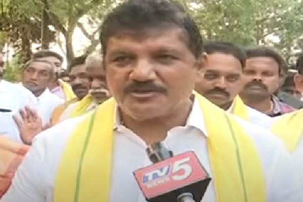 Dhulipalla criticizes CM Jagan for having his own sister arrested merely for questioning him