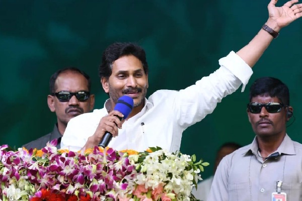 Jagan accuses Chandrababu of obstructing housing for the poor