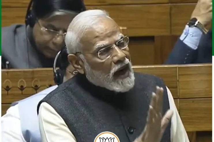 PM Modi lashes out at mamata banerjee government