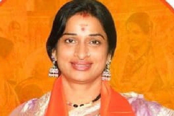 BJP's Madhavi Latha likely to give tough fight to Owaisi