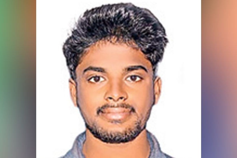 Techie In hyderabad dies while playing cricket