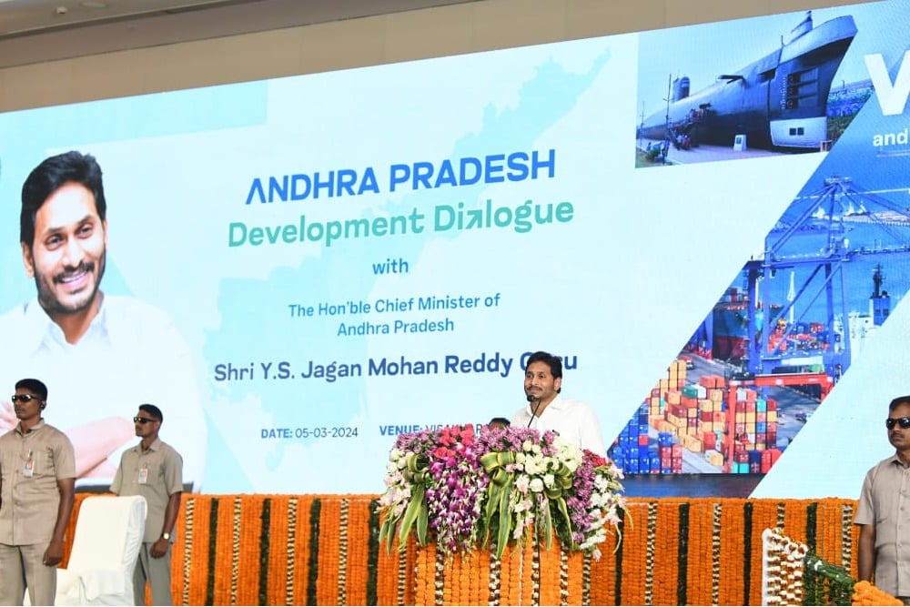 Committed to develop Vizag as Andhra's administrative capital: Jagan Mohan Reddy