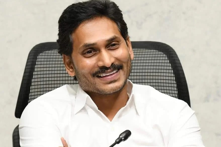 AP CM YS Jagan released investment subsidy for farmers