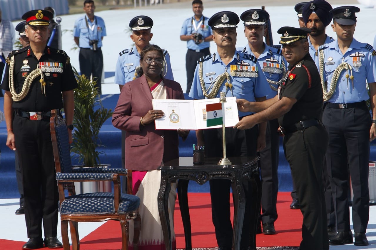 In a first, four units of IAF get President’s Standard & Colours
