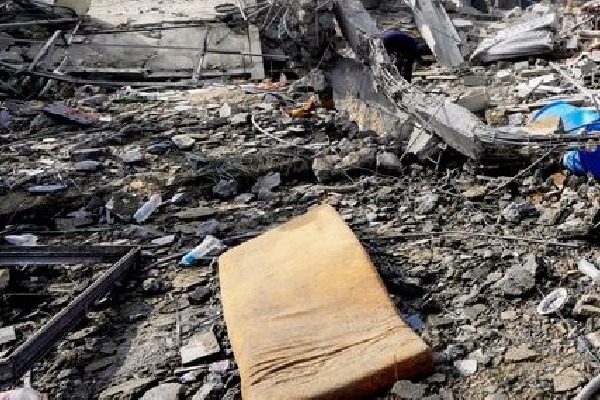 13 killed in Israeli airstrike on house in Gaza