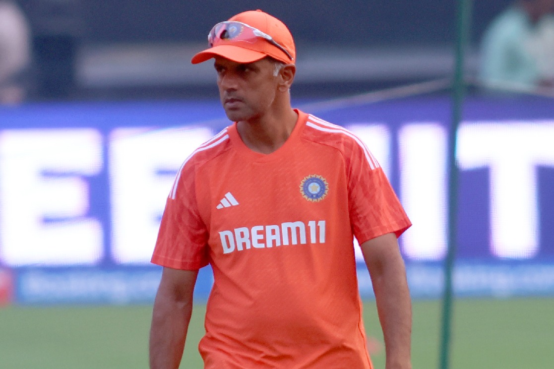 Finding a way to bounce back after being challenged speaks about skills & resilience: Dravid to Indian team