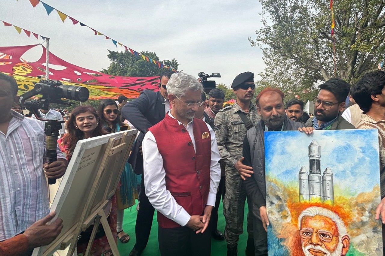 Nation agrees with 'Modi ki guarantee' today: EAM Jaishankar at
 Viksit Bharat art event