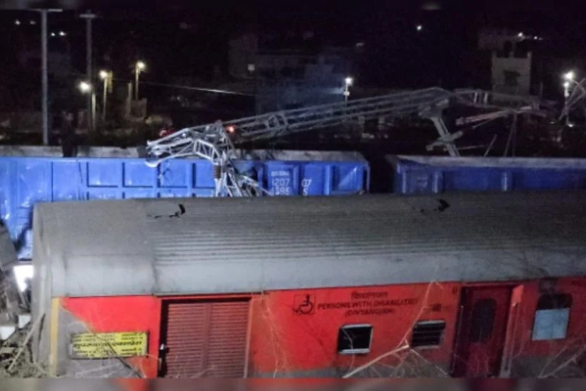 4 Coaches Engine Of Superfast Train Derail In Rajasthans Ajmer No Casualties