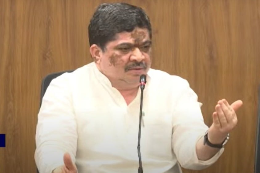 Minister Ponnam Prabhakar complaint against rdo about phone tapping