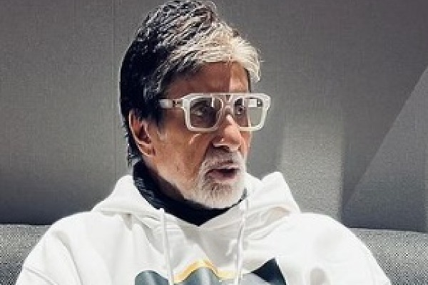 Big B reveals ‘multiple benefits’ of lazing around; gives you time to have paani poori