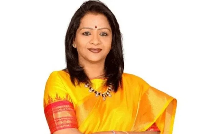 GHMC Mayor Gadwal Vijayalakshmi may join Congress