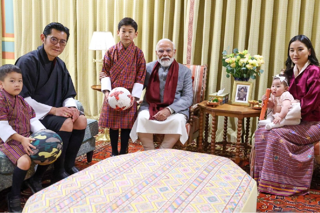 ‘Modi ka parivar beyond borders’: PM Modi bonds with Bhutan King's family over dinner