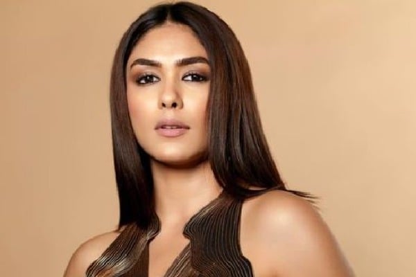 Mrunal Thakur believes in not skipping meals & sticking to small portions
