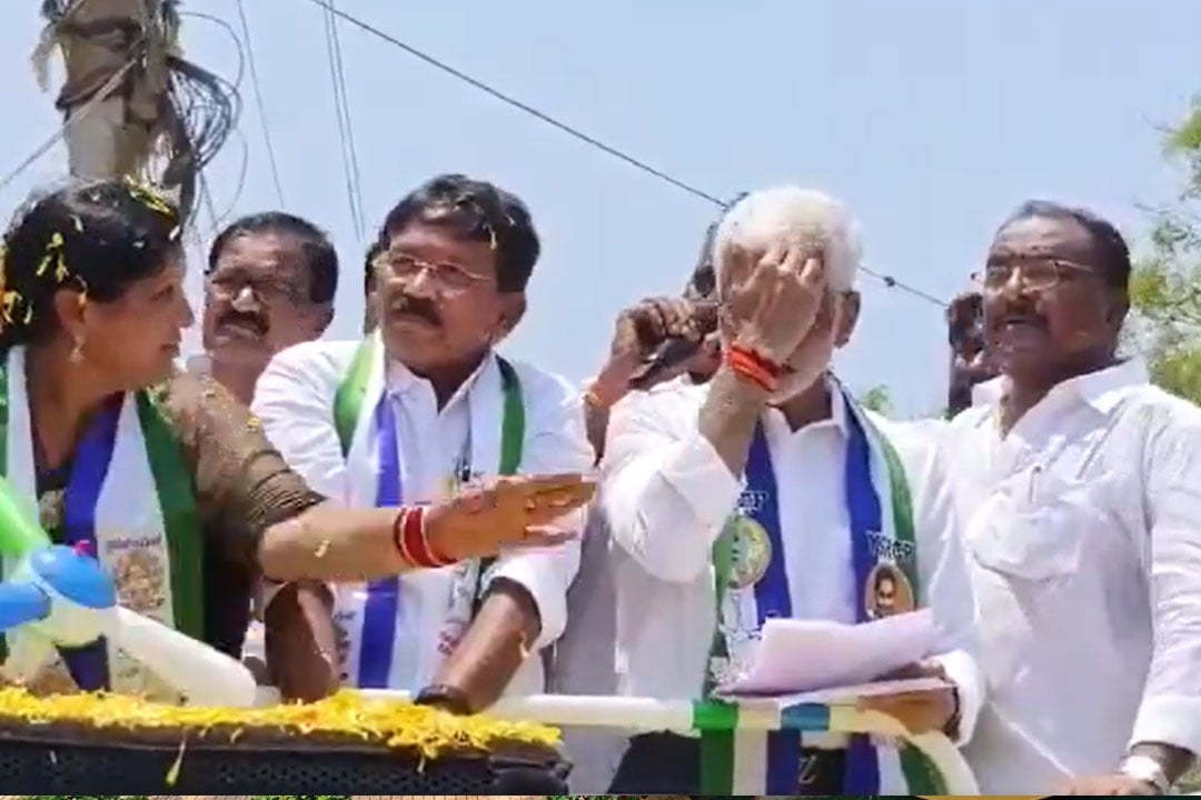 YCP Leader Vijayasai was humiliated during the election campaign