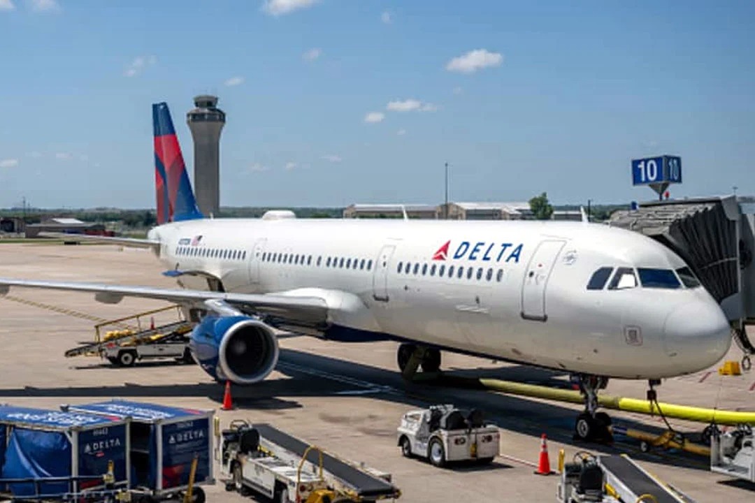  Woman Claims She Was Scolded By Delta Flight Official For Not Wearing A Bra