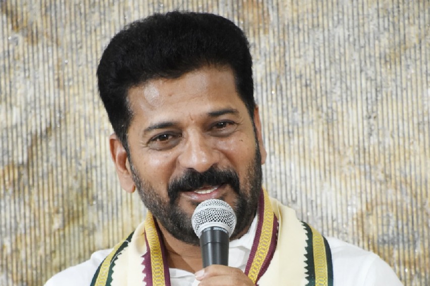 Revanth Reddy dares KCR to give names of farmers who died by suicide
