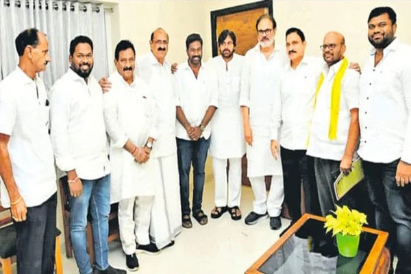BJP Leaders Meets Janasena President Pawan Kalyan in Pitapuram