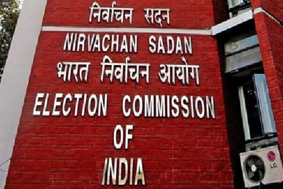 EC notices to Minister Jogi Ramesh asks Explanation on the objectionable comments on Chandrababu