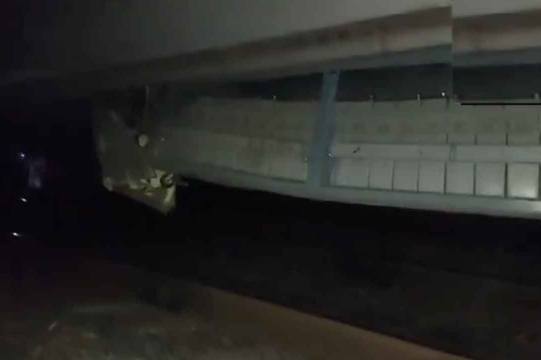 Several coaches of Visakhapatnam Amritsar Hirakud Express damaged after speeding car rams into train