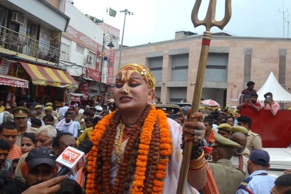 Transgender Mahamandaleshwar Hemangi Sakhi from ABHM to contest against PM Modi from Varanasi