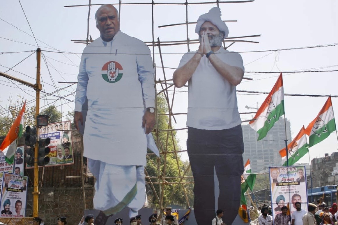 Congress biggies Rahul, Kharge to launch Maha poll campaign on weekend