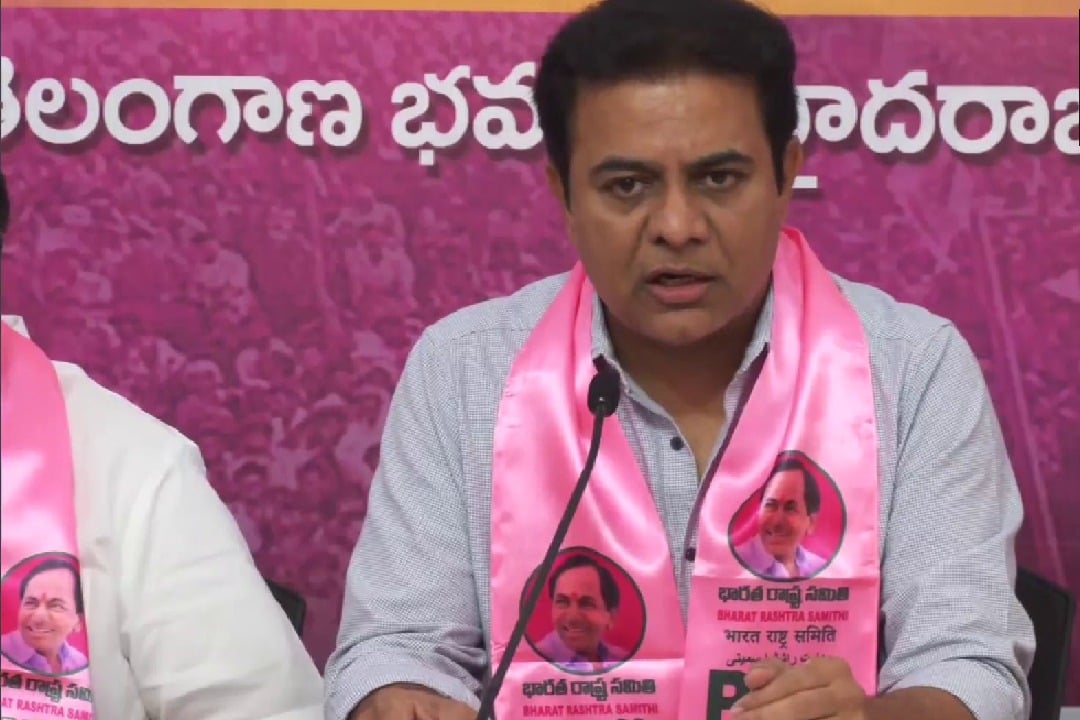 KTR challenges Revanth Reddy and Kishan Reddy on phone tapping issue