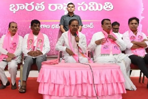 Political Turmoil Expected After Lok Sabha Elections, BRS to Benefit: KCR