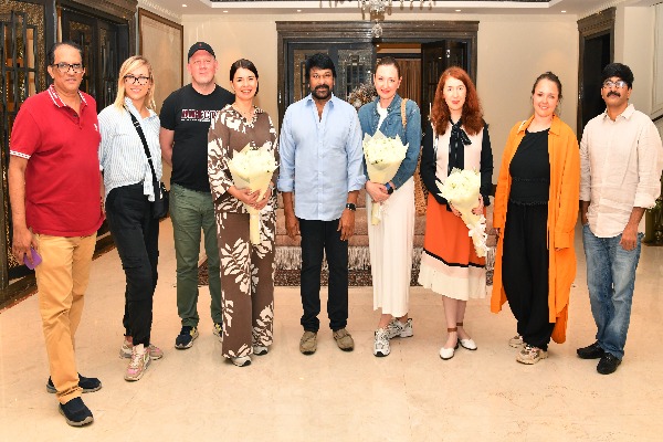 Chiranjeevi meets with Russian delegates