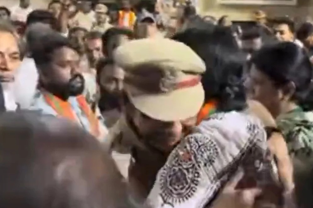 Woman ASI suspended for hugging BJP Hyderabad MP candidate