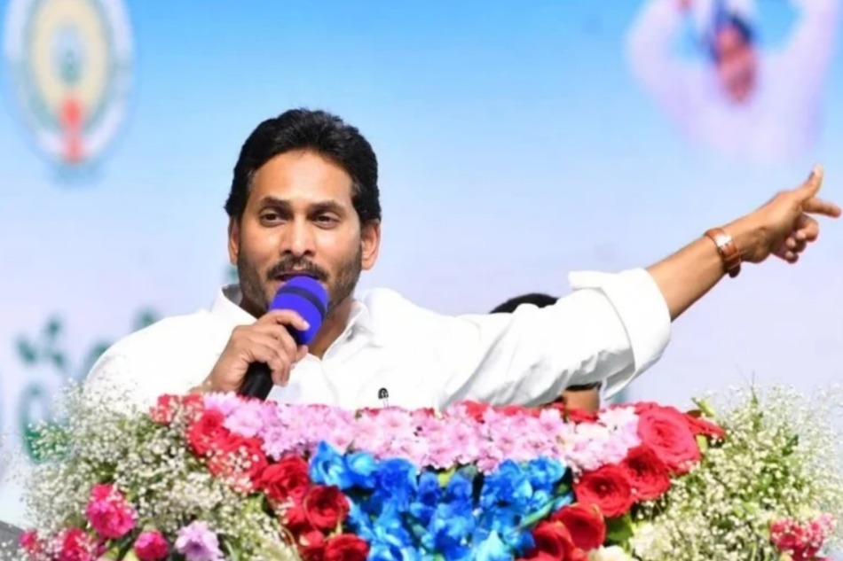 Visakhapatnam Steel Plant workers meet CM Jagan; Key comments made!