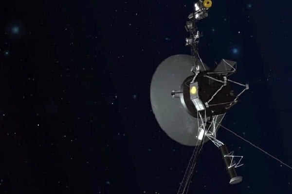 Hi Its Me NASA Voyager 1 Phones Home From 15 Billion Miles Away