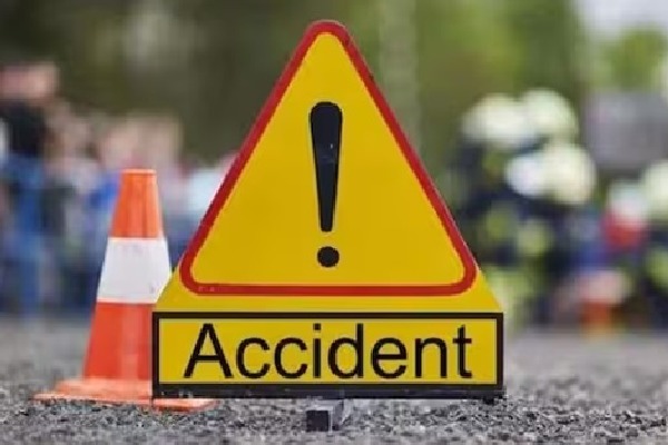 Six of family killed as car rams into parked truck in Telangana