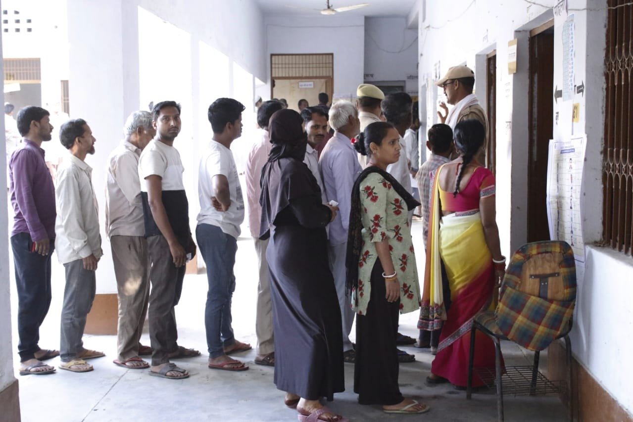 Phase-2 LS polls: Voting begins in 88 constituencies; Rahul Gandhi, Hema Malini in fray