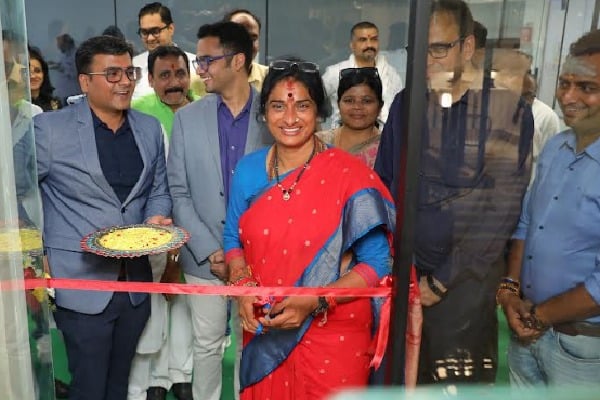 BJP MP Candidate Kompella Madhavi Latha - Changi Lighting New Store Launched in Kokapet