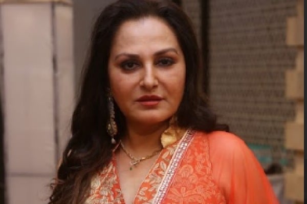Jayaprada Ready to Campaign in AP If Invited by BJP's Purandeswari