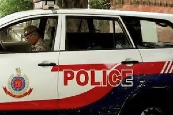 Multiple schools in Delhi receive bomb threats, search operation underway