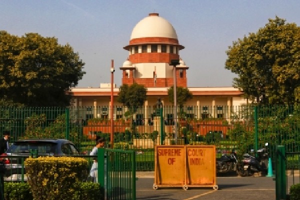 Non-bailable warrants cannot be issued in a routine manner: SC