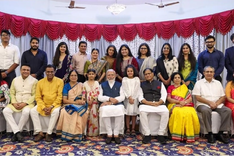 Narasimha Rao’s family members meet PM in Hyd, express gratitude for Bharat Ratna to ex-PM