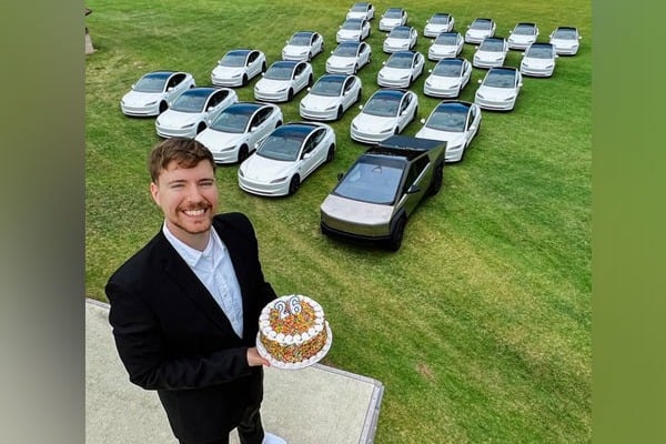Mr Beast Announce 26 Tesla Cars Gift to Followers on his 26th Birthday