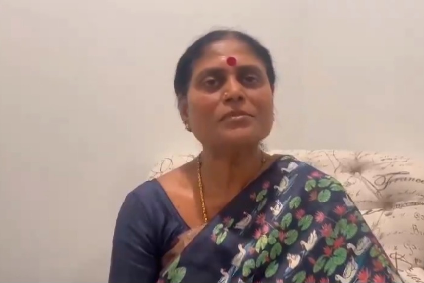 Andhara: Vijayamma appeals to Kadapa voters to support Sharmila
