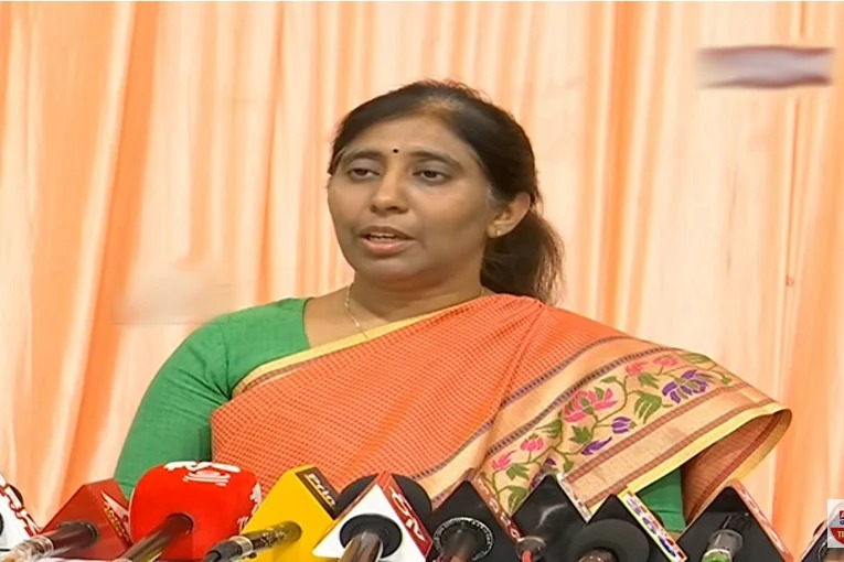 Dr Suneetha Reddy says Kadapa people must support justice 