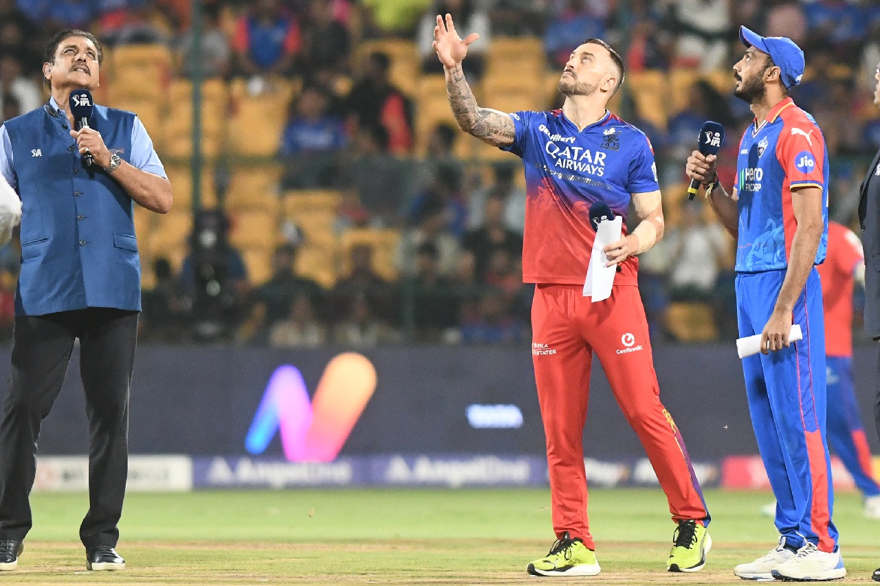 IPL 2024: Kushagra replaces Pant as Axar-led DC elect to bowl first against RCB