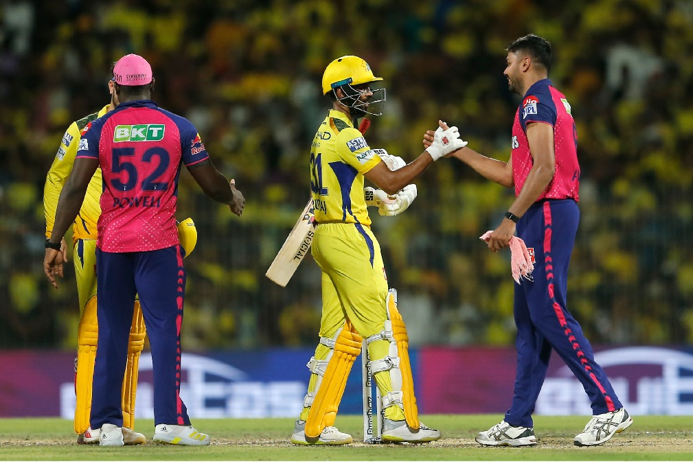 CSK beat RR to retain play off chances