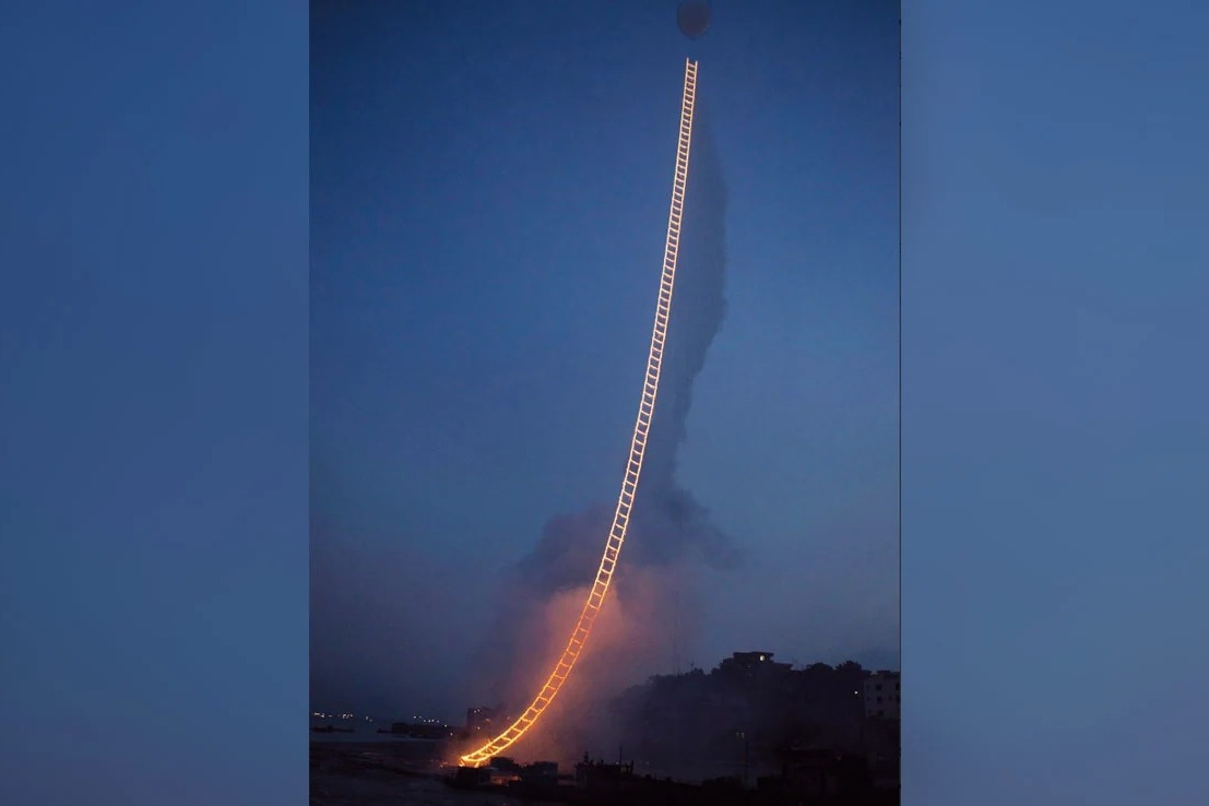 Video Of Chinese Artist Flaming Stairway to Heaven Goes Viral