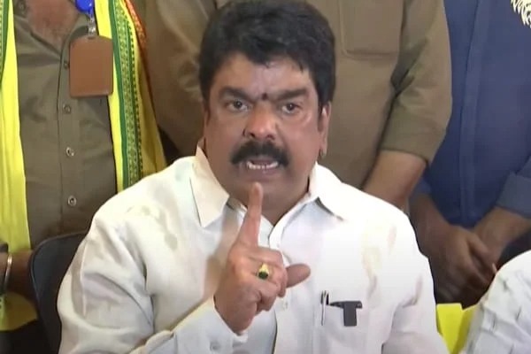 TDP Leader Bonda Uma fires on YSRCP