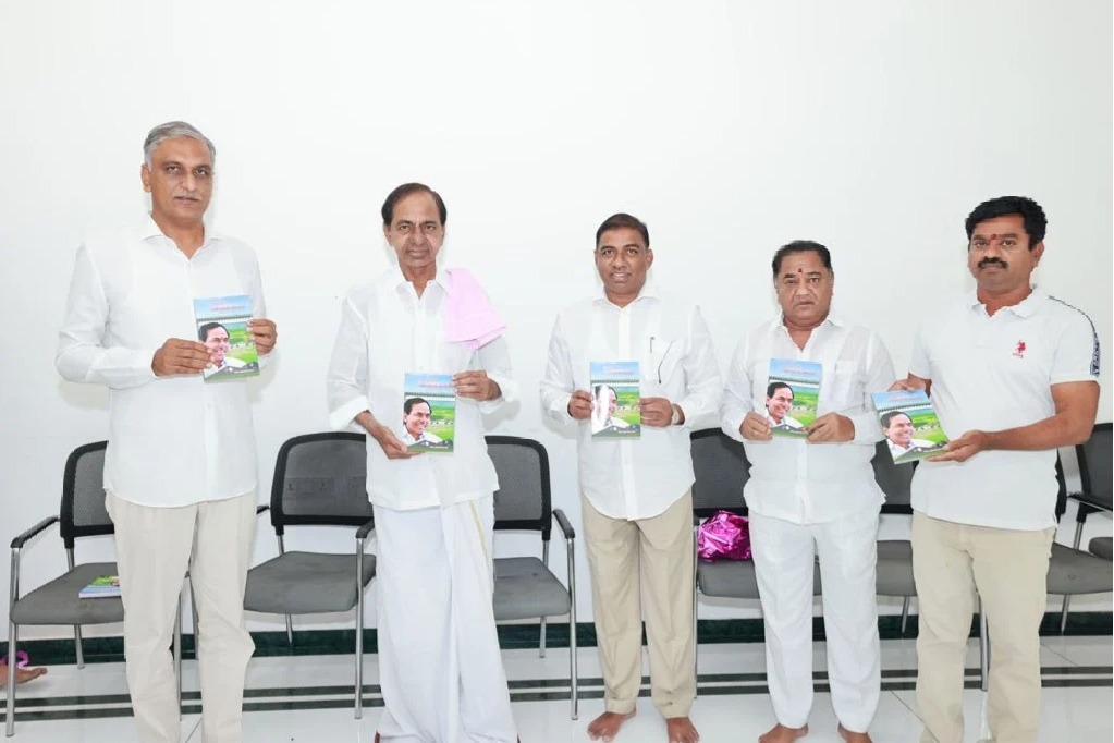 KCR says war remain in telangana