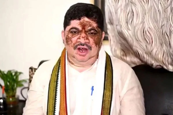 Minister of Transport of Telangana Ponnam Prabhakar Fire on PM Modi