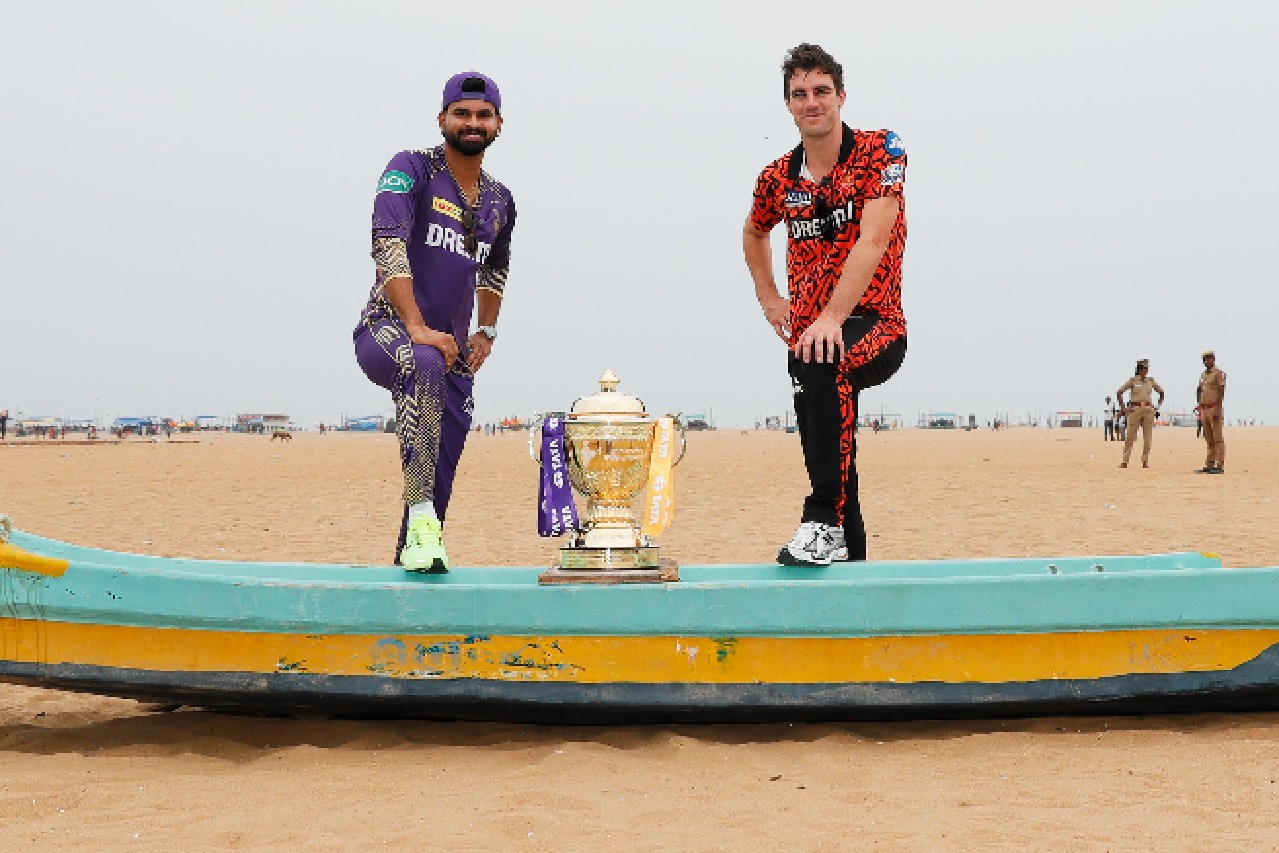 Pat Cummins and Shreyas Iyer poses with IPL Trophy in Chennai